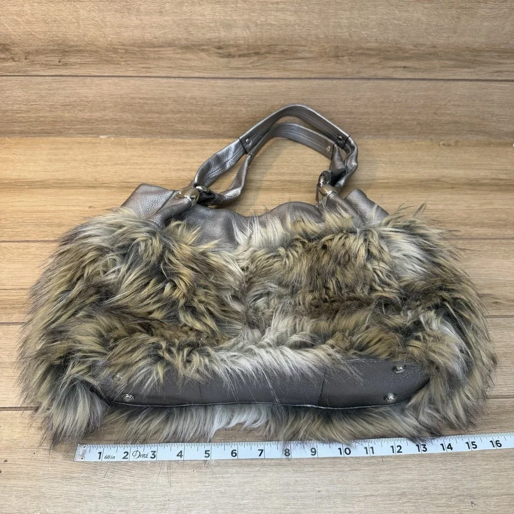 B Makowsky Nora Tote Faux Fur Silver Leather Shoulder Bag Y2K Hobo Satchel
